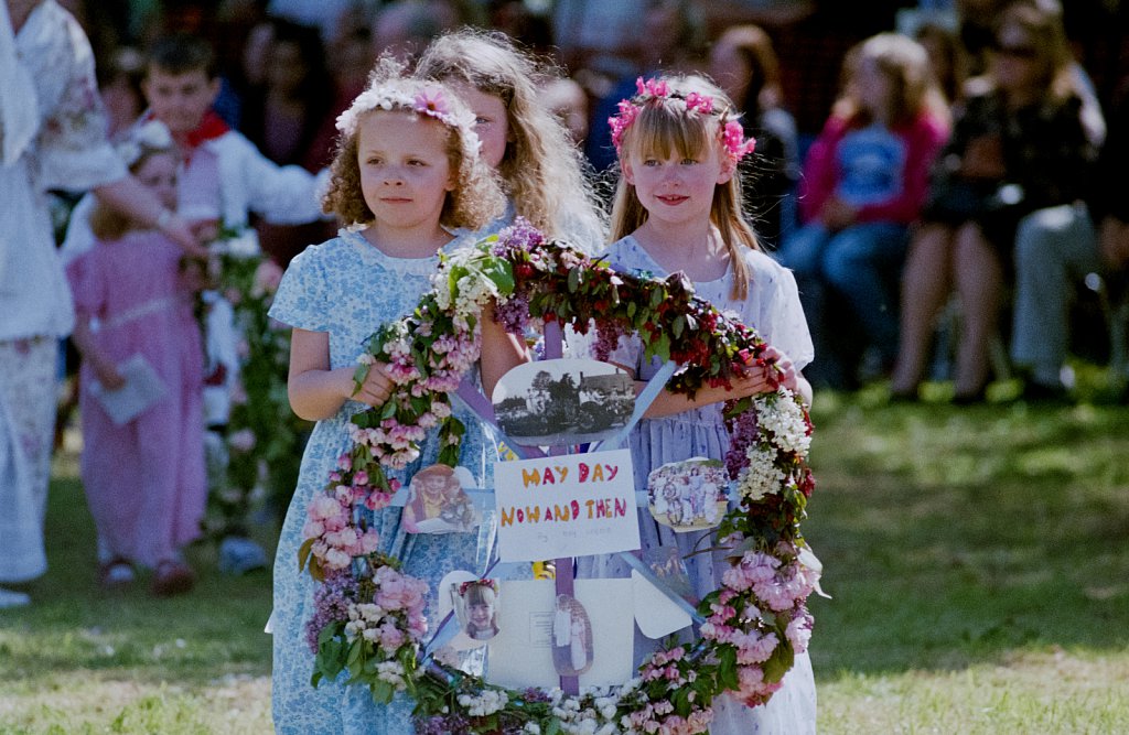 Ickwell May Day 2015