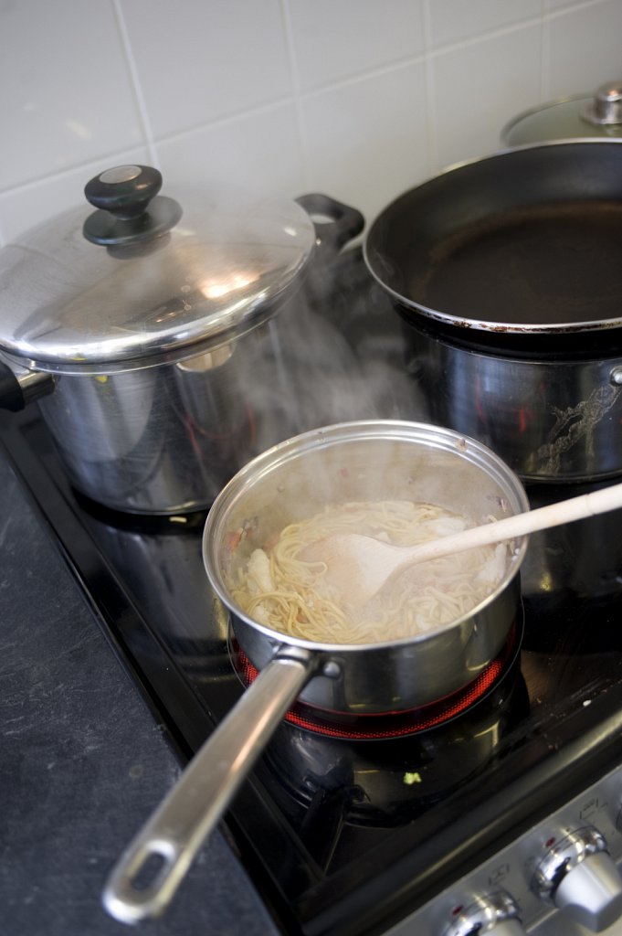 Cookery lessons for the homeless