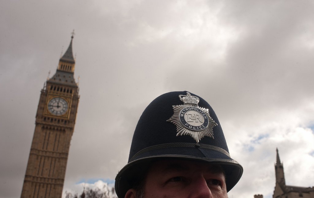 Met Police Officer Outside Parliament