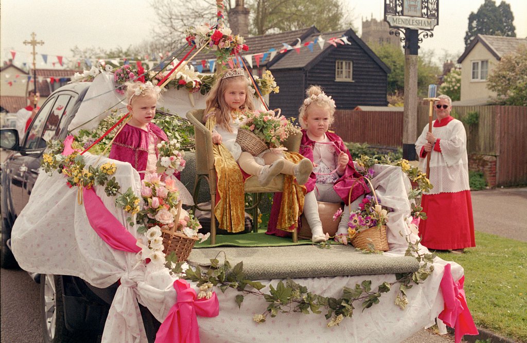 Mendlesham May Queen