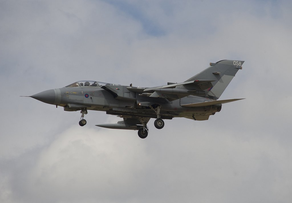 barber-tornado-marham01.jpg