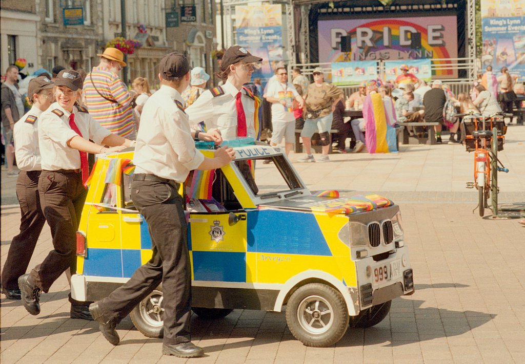 Barber-police-cadets-pride-Kings-lynn-01.jpg