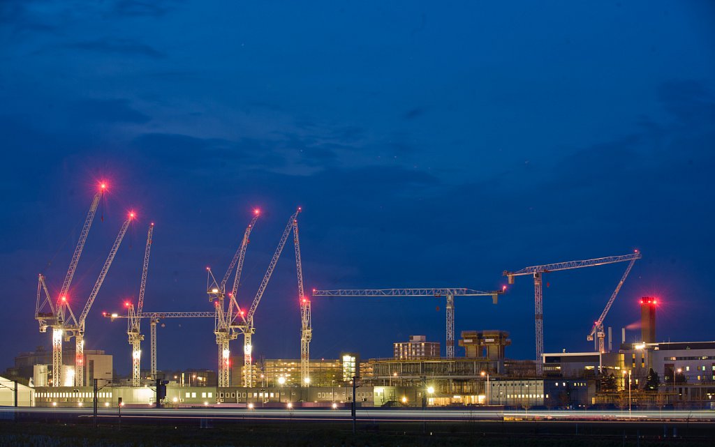 Constructing the new Addenbrooke's Hospital, Cambridge.